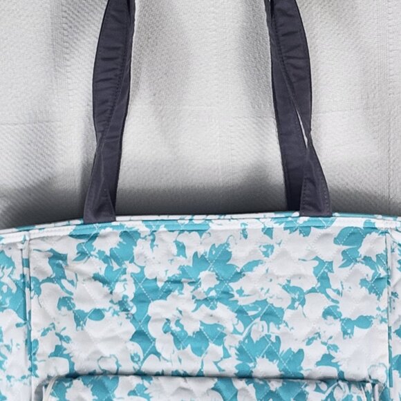 Emma & Chloe Teal White Floral Pattern Cotton Zip Large Size Quilted Tote Bag - Picture 2 of 16